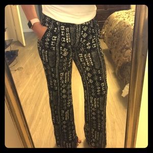 Black and white pattern pants